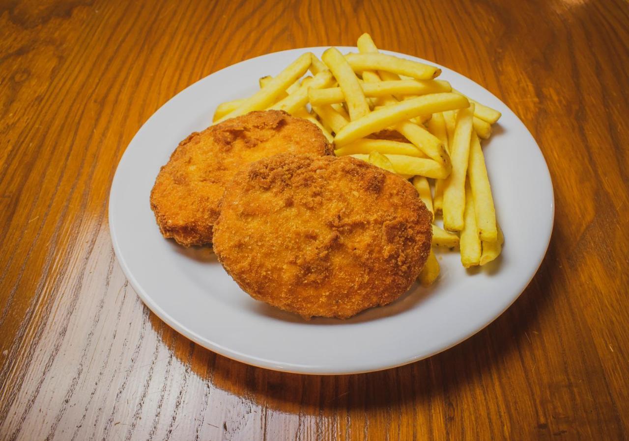 Chata Korenný vrch Pezinská Baba Pezinok Esterno foto